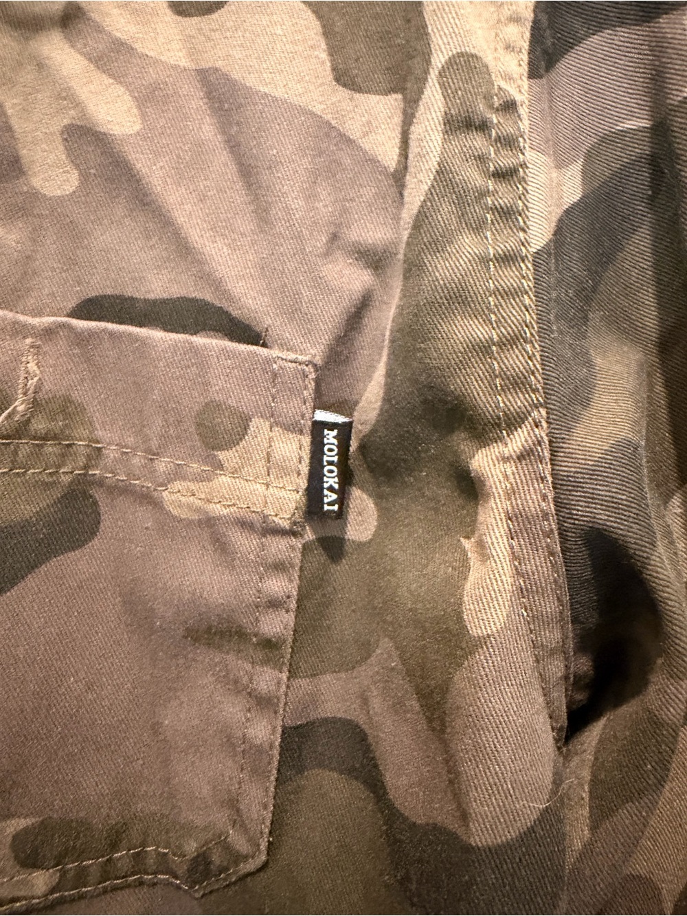 Molokai Surf Co. Camo
Hooded Button Down Shirt
XL - Picture 6 of 9